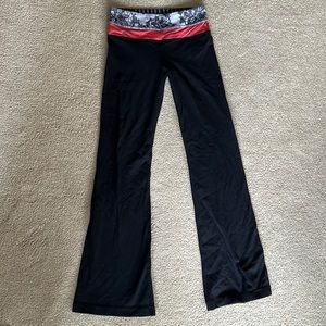 Vintage Lululemon flared leggings